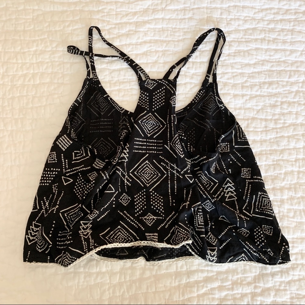 Mossimo Patterned Crop Top - Picture 2 of 4